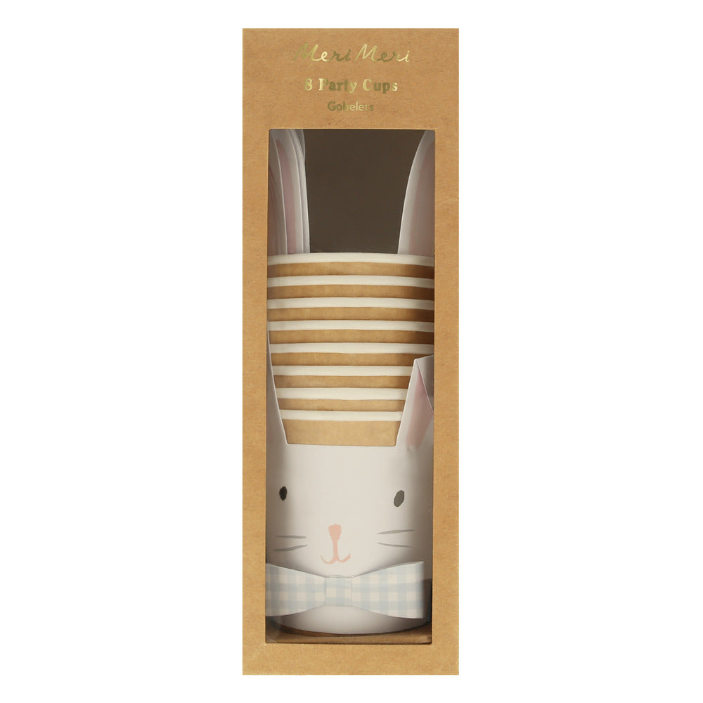 Vasos con funda de conejo con oreja caída