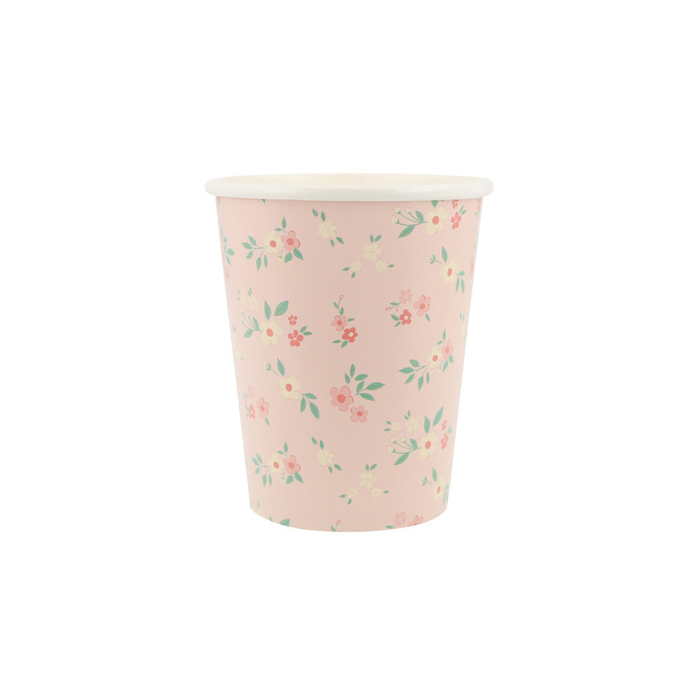 Vasos racimos de flores