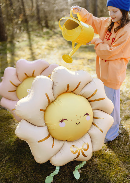Globo metalizado - flor beige con patitas