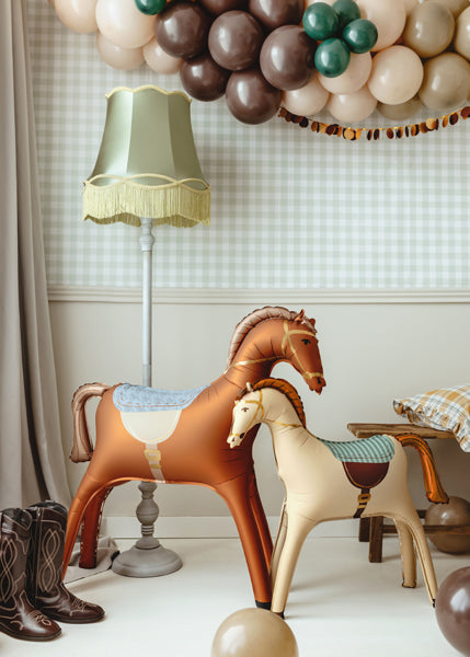 Globo metalizado - caballo crema L de pie