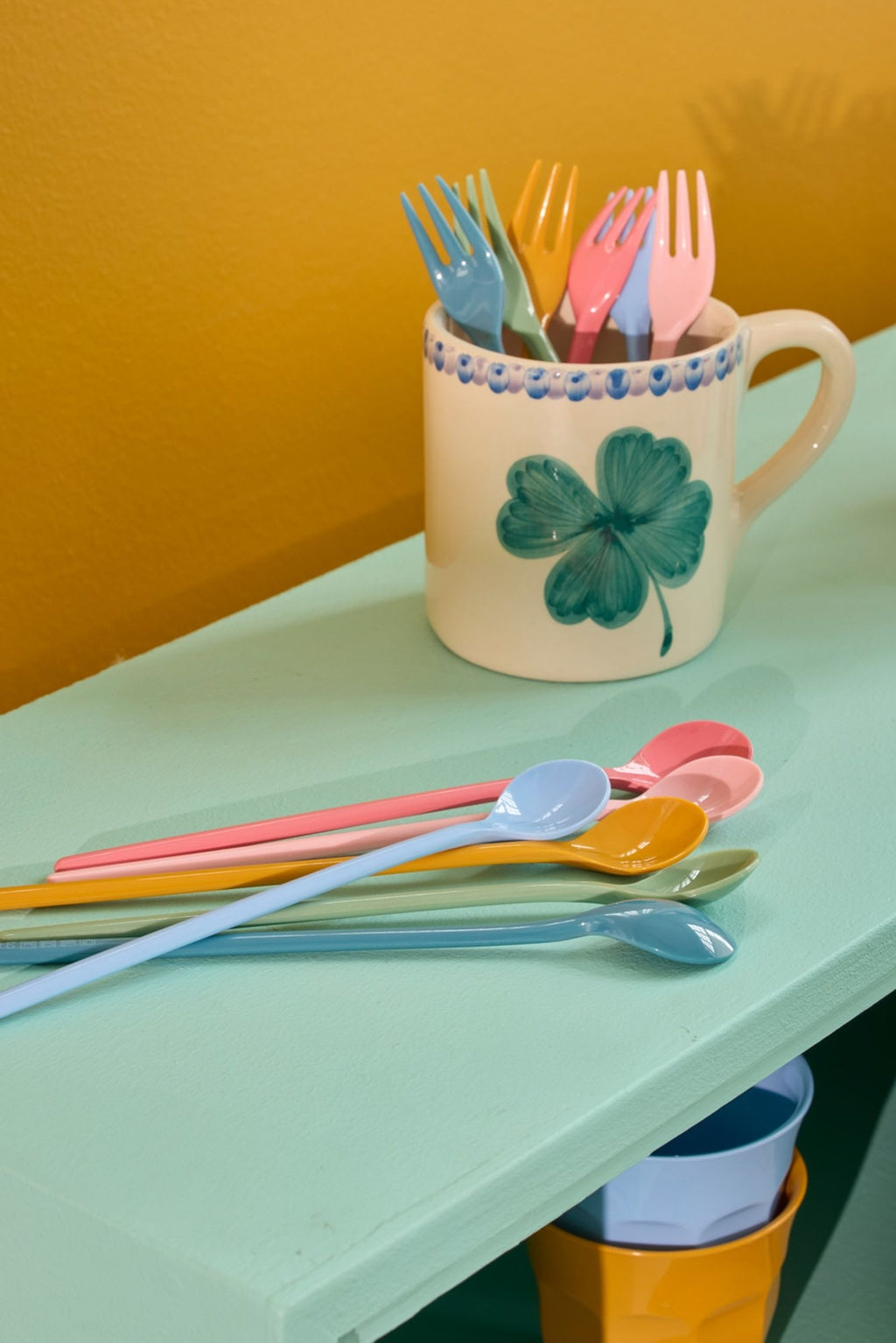 Pack 6 tenedores de melamina - colores All you need is Love and Colors