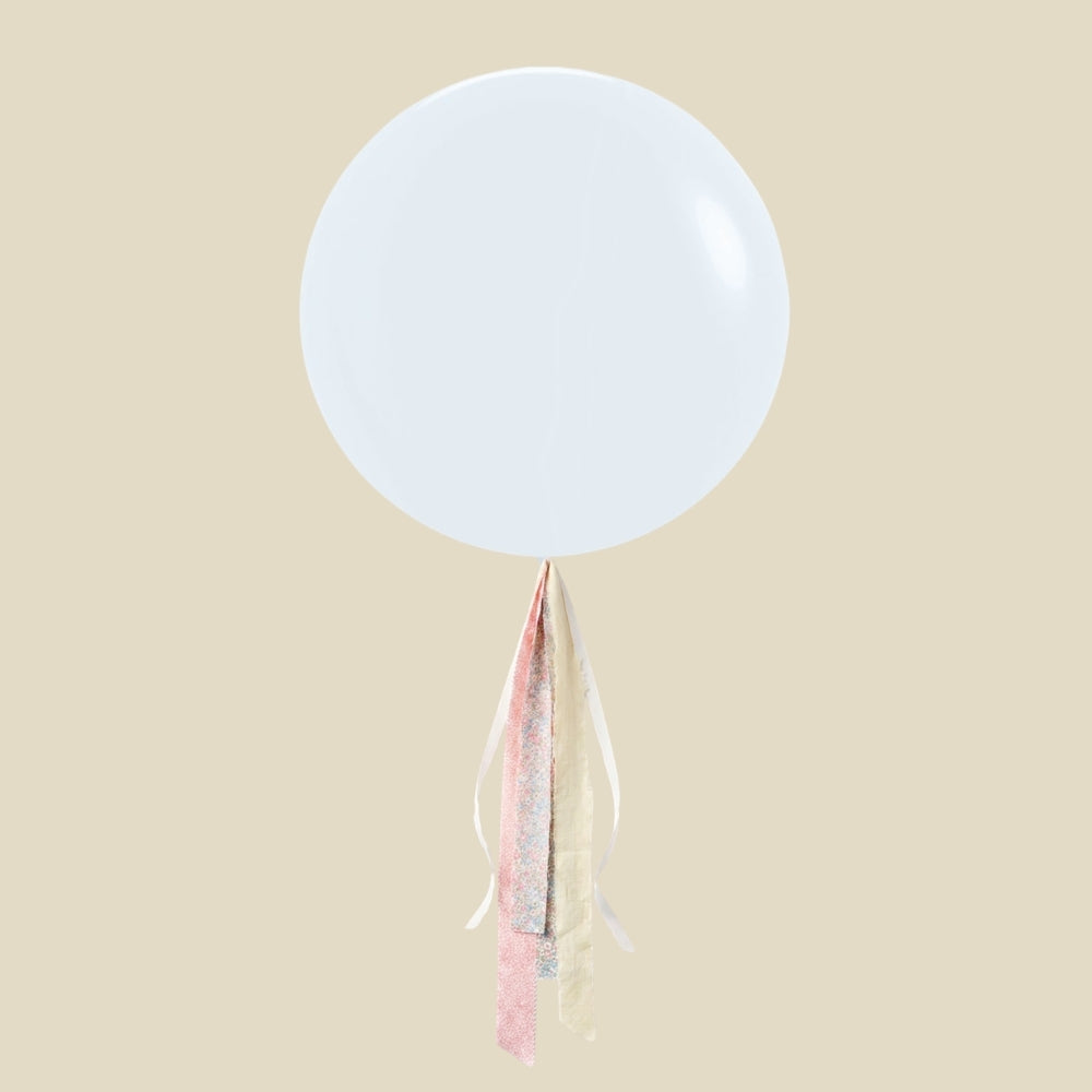 Globo XL 50 cm inflado con helio, cola de telas y peso - BLANCO