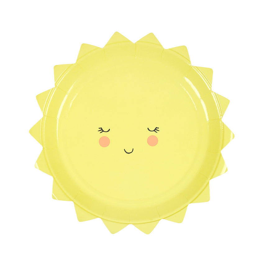 Ilumina tu fiesta con estos lindos platos amarillos con forma de sol ! Geniales para fiestas de niños pequeños y baby showers. Combinan muy bien con toda la línea de estrellas multicolores de Meri Meri.