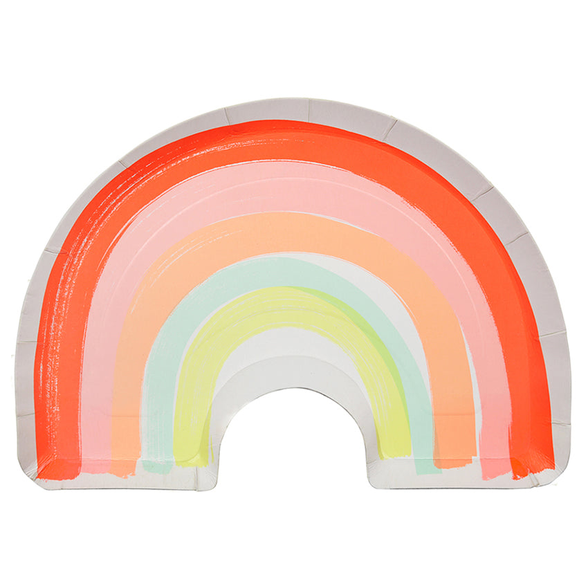 Estos platos con forma de arcoiris de Meri Meri son soñadas ! El diseño del arcoiris es suave y delicado, parece pintado con acuarela. Ideales para baby showers, bautizos y fiestas de cumpleaños. Combinan muy bien con toda la linea de arcoiris y unicornios de Meri Meri.