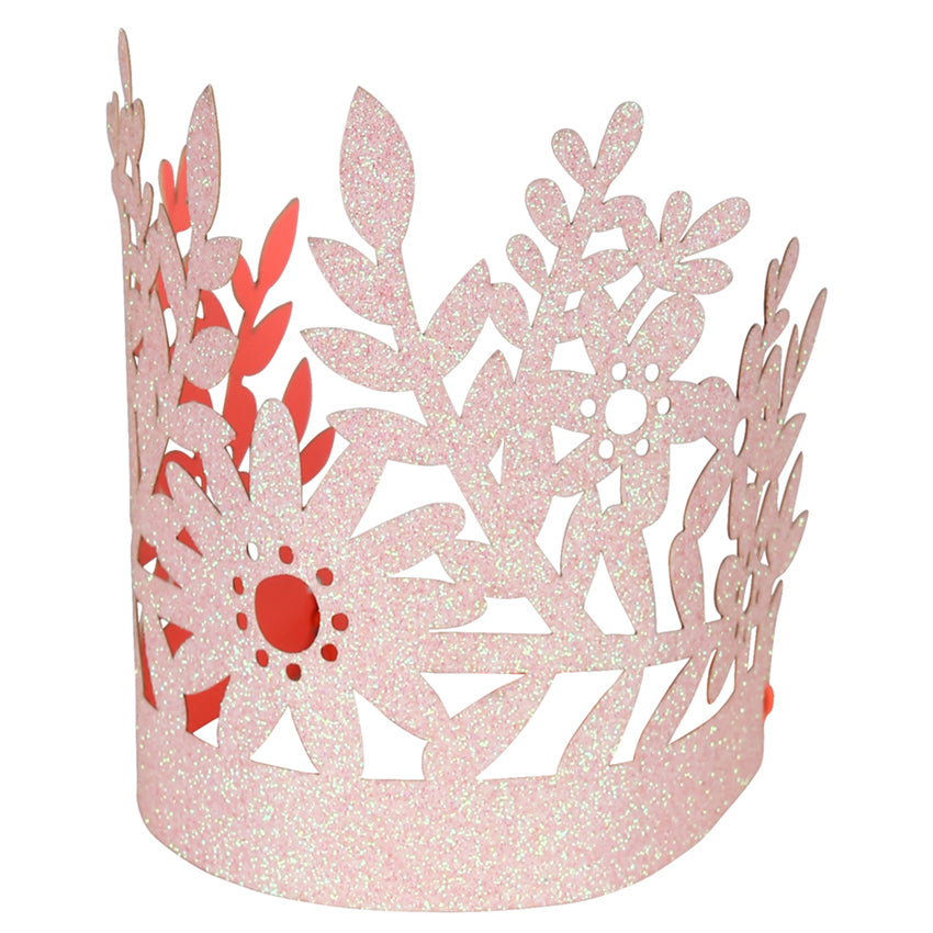 Que empiece la fiesta ! Estas lindas cortas rosado glitter con interior dorado, son una genial alternativa a los tradicionales gorros de cumpleaños. Vienen armadas, listas para usar y con un encantador elástico de color rosado neón Combínalas con otros productos de la línea "Fairy" o básicos de Meri Meri, para lograr una mezcla única y especial !