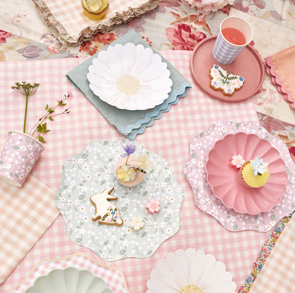 Platos flores mini 4 colores - medianos 21.6 cm