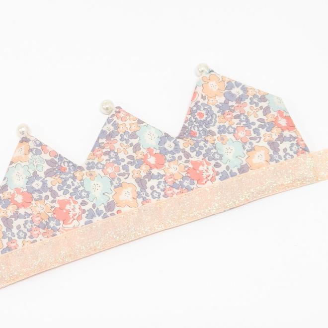 Corona - flores Liberty con perlas