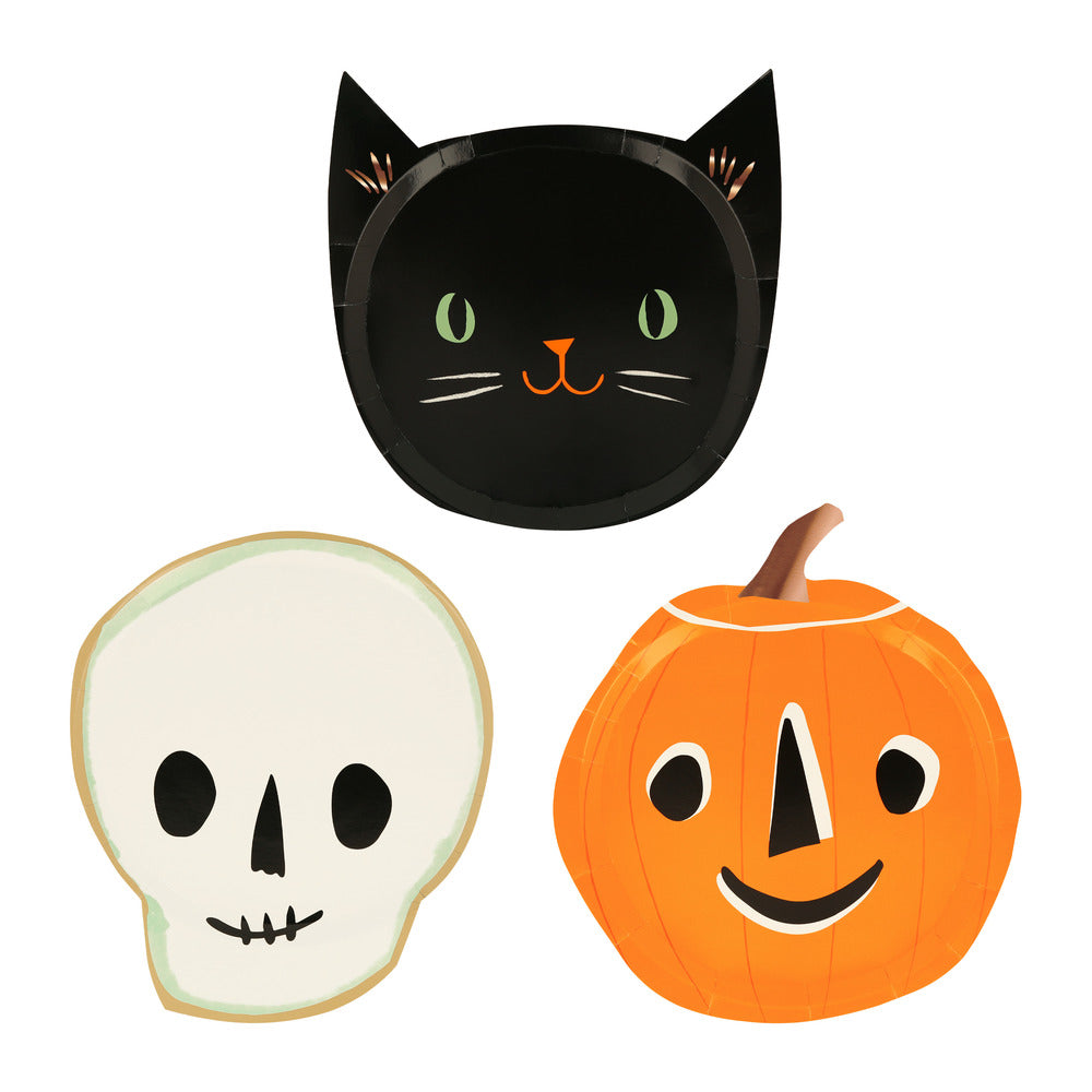 Platos con forma de calabaza, gato y calavera