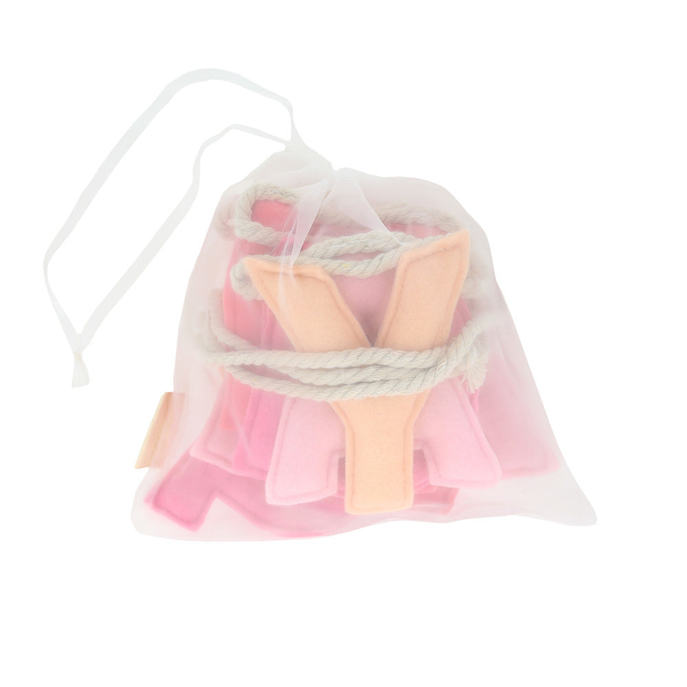 Guirnalda de fieltro Happy Birthday - tonos de rosado