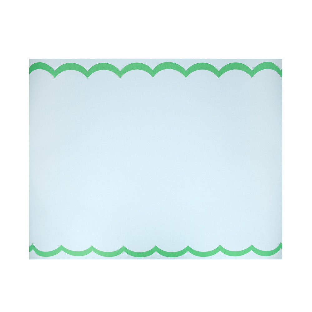 Camino de mesa celeste con orilla verde