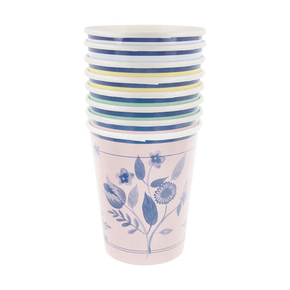 Vasos con diseño botánico vintage