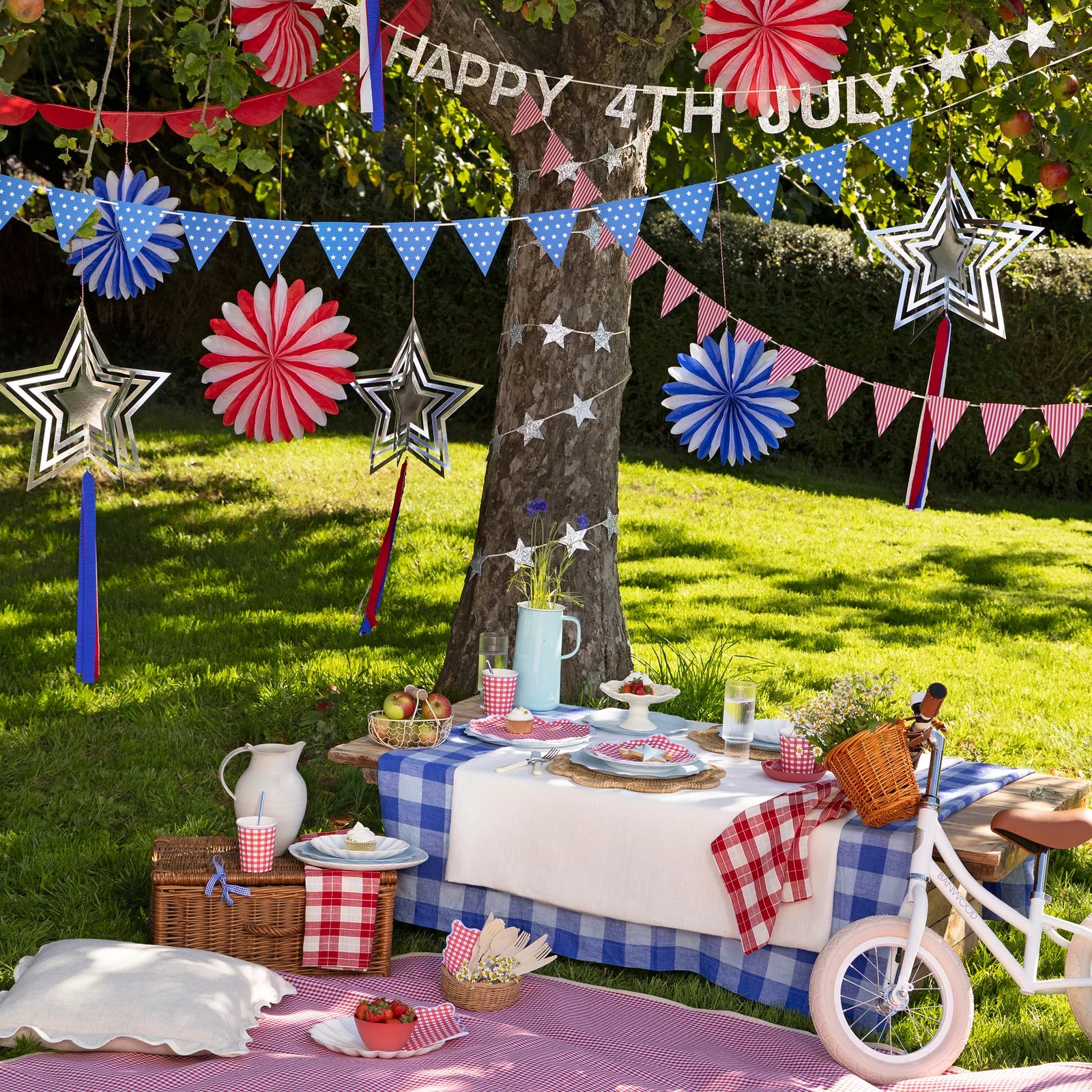 Decoraciones estrellas y rayas, rojo y azul