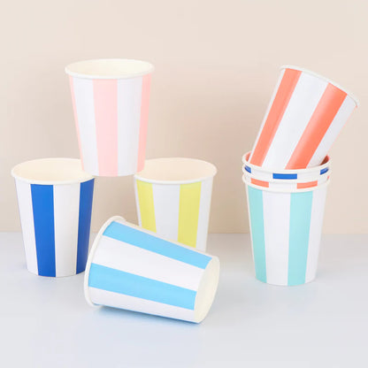Vasos rayas colores de playa