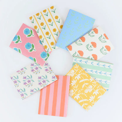 Set de 8 libretas flora en cajita - 80 hojas