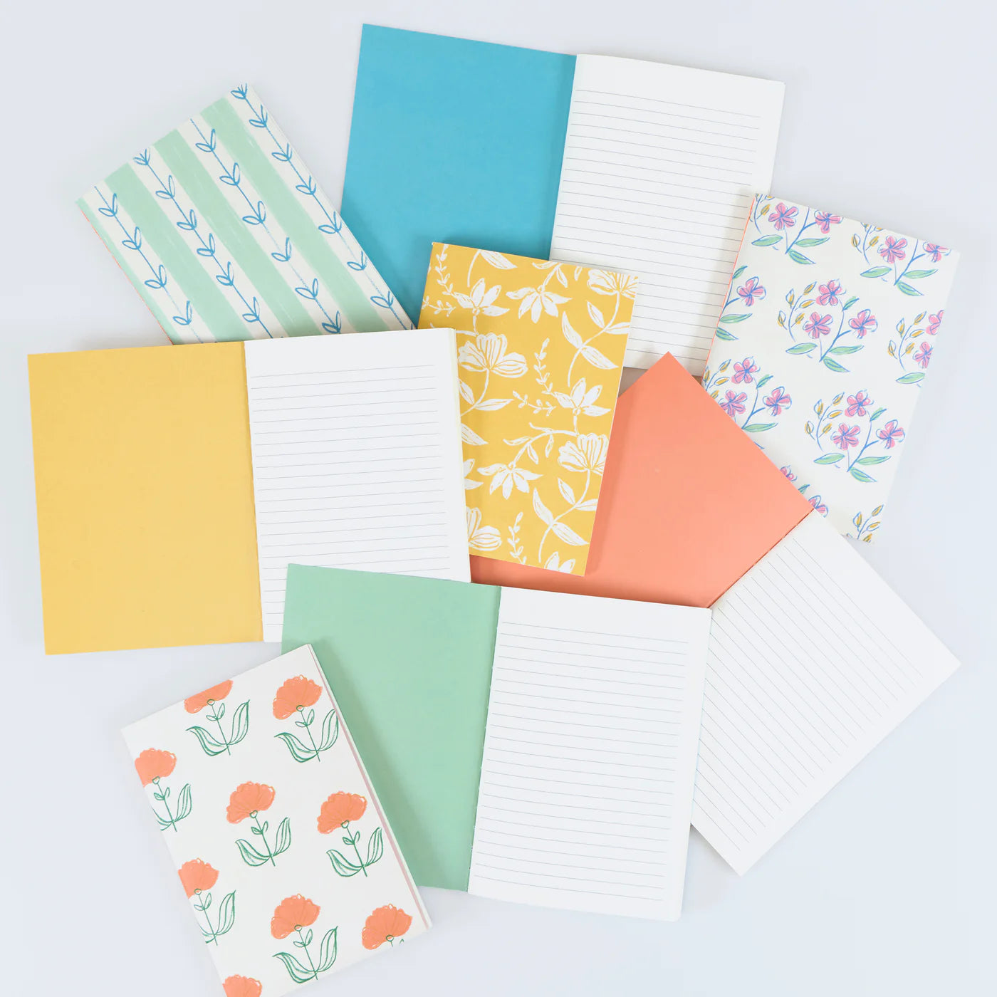 Set de 8 libretas flora en cajita - 80 hojas