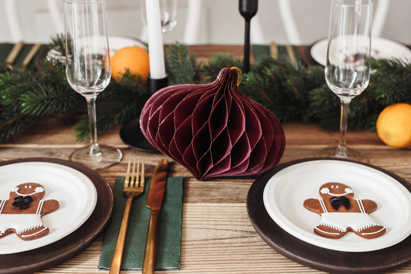 Adorno para el árbol - bola roja ovalada