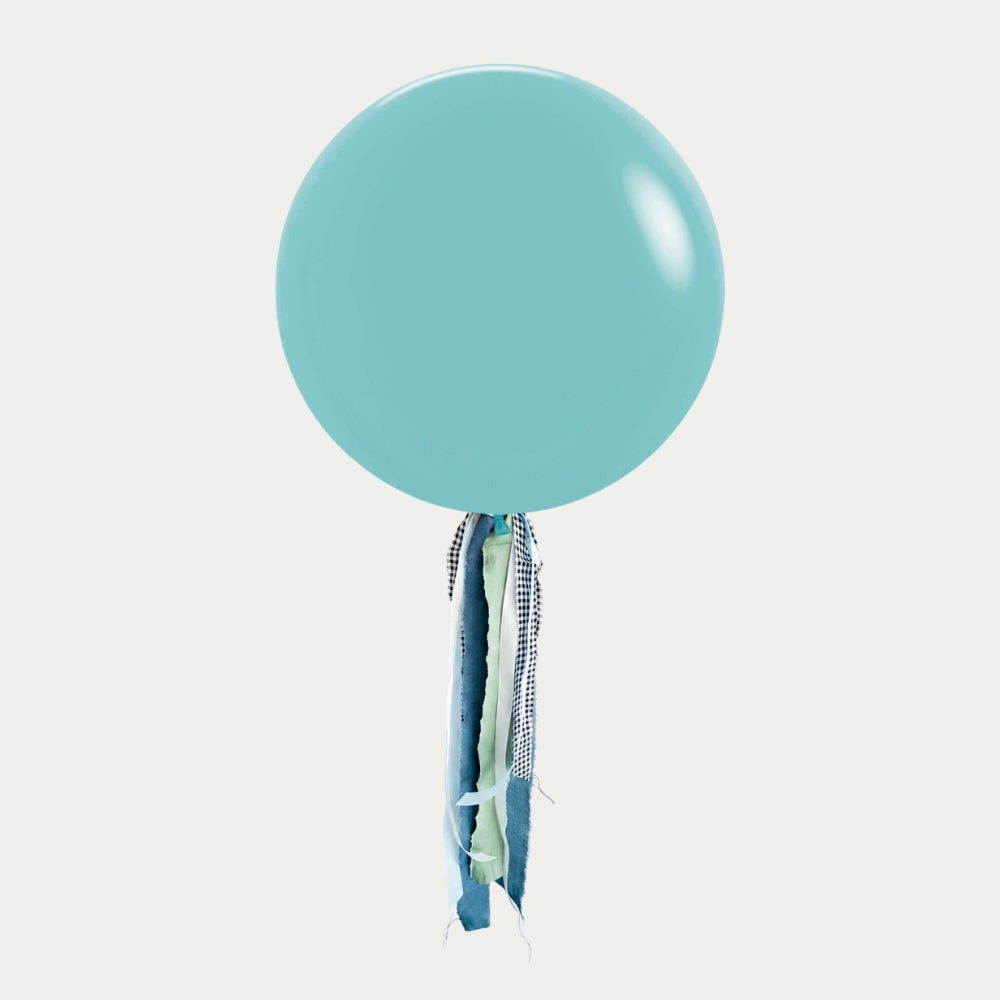 Globo XL 50 cm inflado con helio, cola de telas y peso - AGUAMARINA