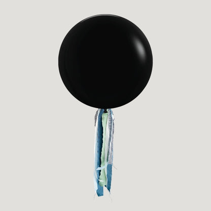 Globo XL 50 cm inflado con helio, cola de telas y peso - NEGRO