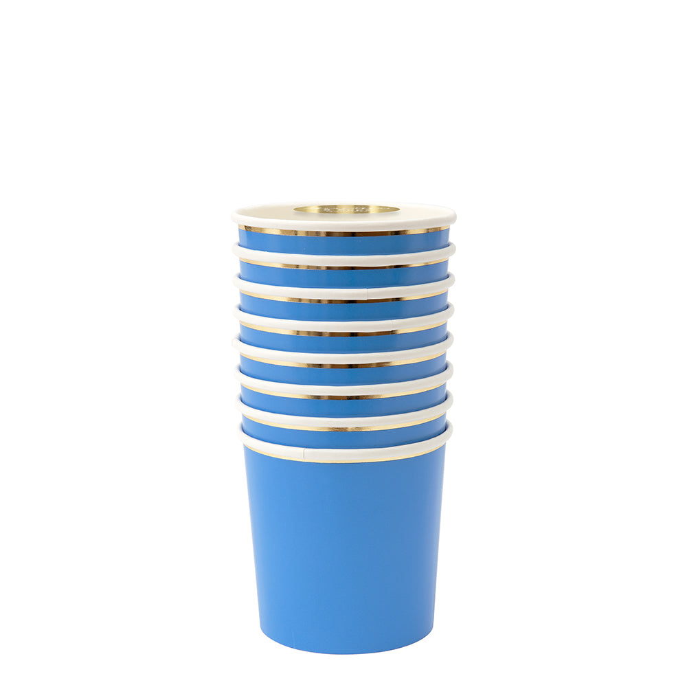 Vasos azules y orilla dorada - bajos